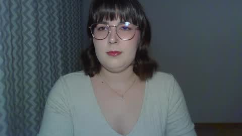 Snapshot of claralovely chatting on 9, 4, 2026 Clara online show from 9, 4, 2026