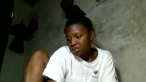 Snapshot of clarisse98 chatting on 8, 5, 2026 clarisse98 online show from 8, 5, 2026