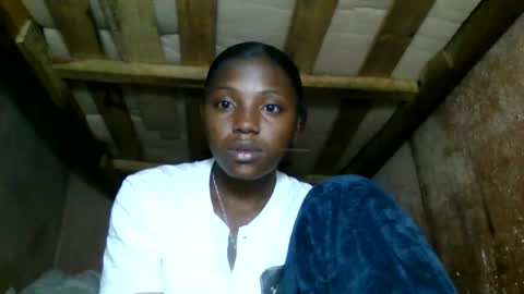 Snapshot of clarisse98 chatting on 7, 6, 2026 clarisse98 online show from 7, 6, 2026