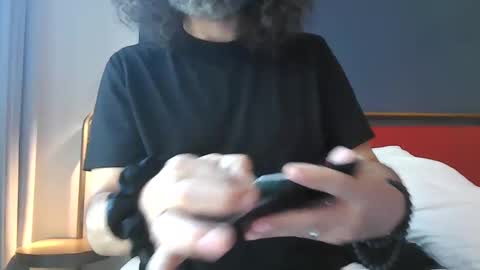 Snapshot of clarkbent2 chatting on 1, 10, 2025 clarkbent2 online show from 1, 10, 2025