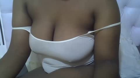 classy_zoey online show from 7, 10, 2025