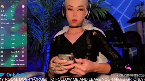   online show from 10, 12, 2024