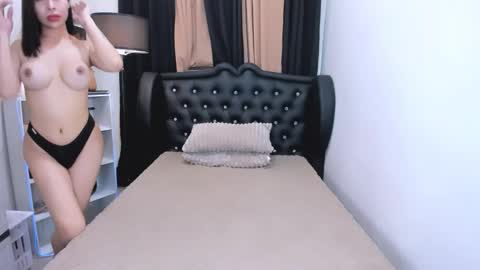 Naughty Claudia online show from 18, 4, 2026