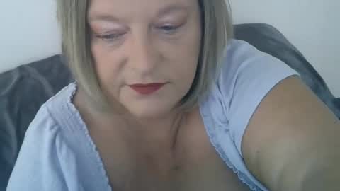 Snapshot of claudineddd chatting on 31, 12, 2024 ClaudineDDD online show from 31, 12, 2024