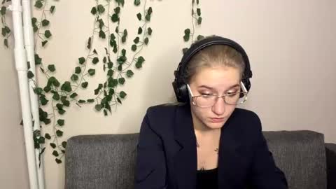 Rachel online show from 27, 7, 2026