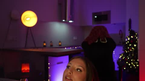 Snapshot of cleose chatting on 5, 1, 2026 Cleo online show from 5, 1, 2026