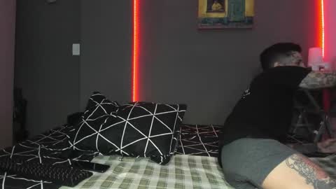 cleo y maikol online show from 2, 3, 2026