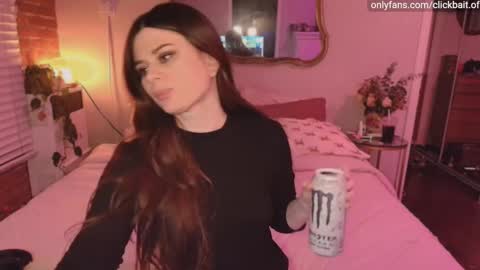 Snapshot of clickbait_ chatting on 1, 2, 2026 clickbait_ online show from 1, 2, 2026