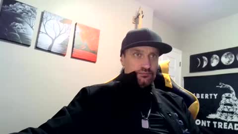 Snapshot of clintwood12 chatting on 31, 12, 2024 chad online show from 31, 12, 2024