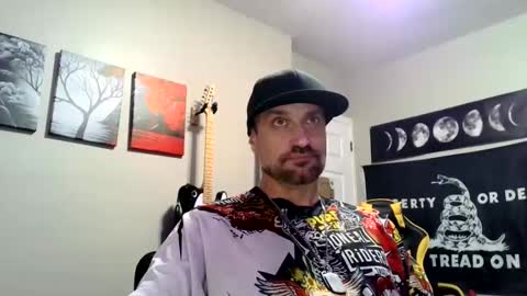 Snapshot of clintwood12 chatting on 10, 1, 2025 chad online show from 10, 1, 2025