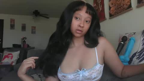 High Queen Clio online show from 10, 3, 2025