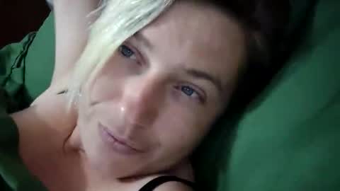 Syl  online show from 23, 9, 2025