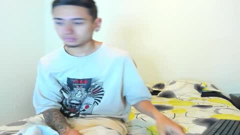 Cloe and Taylor online show from 27, 2, 2026