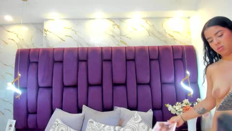 Snapshot of cloe_spencer chatting on 7, 11, 2025 Cloe online show from 7, 11, 2025