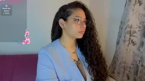 Snapshot of cloebunny_ chatting on 22, 5, 2026 Cloe Bunny online show from 22, 5, 2026