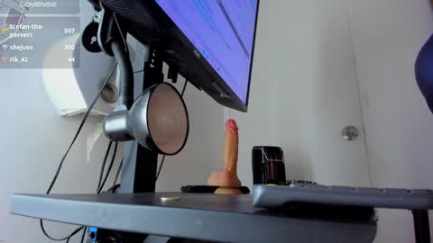 ---Cloe--- online show from 21, 4, 2026