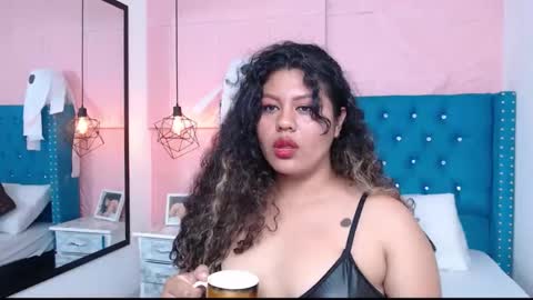 Snapshot of cloestron chatting on 8, 10, 2025 Cloe Stron online show from 8, 10, 2025