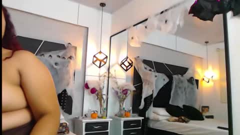 Snapshot of cloestron chatting on 21, 10, 2025 Cloe Stron online show from 21, 10, 2025