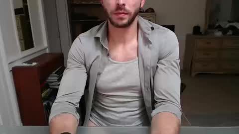 Snapshot of cloud900x chatting on 10, 10, 2025 Cloud online show from 10, 10, 2025