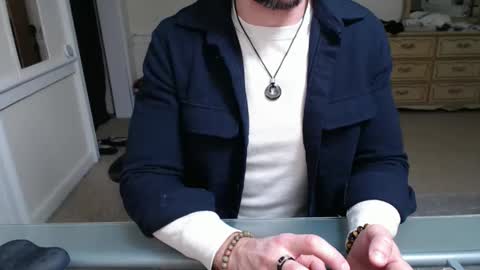 Snapshot of cloud900x chatting on 24, 11, 2025 Cloud online show from 24, 11, 2025