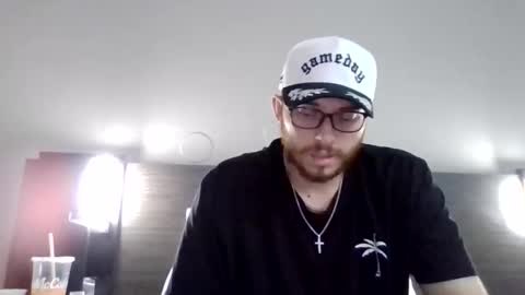 tallhungandcloudy online show from 26, 4, 2026