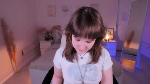  Clover  follow me  online show from 26, 1, 2025