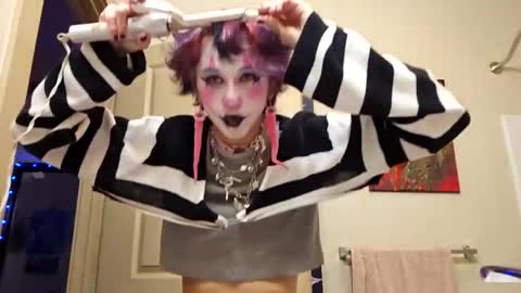 clownbambi online show from 5, 2, 2025
