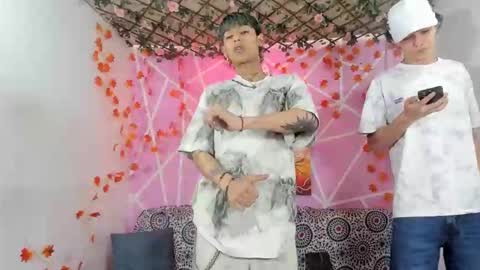 Snapshot of club_latinboys chatting on 24, 11, 2025 club_latinboys online show from 24, 11, 2025