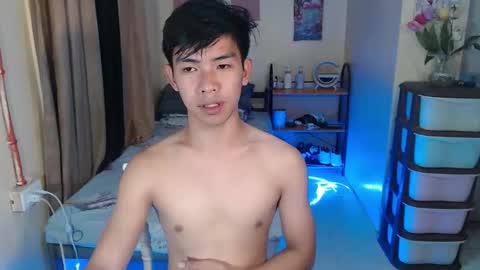 Snapshot of clyde_twinkx chatting on 8, 5, 2026 clyde_twinkx online show from 8, 5, 2026