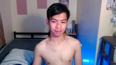 Snapshot of clyde_twinkx chatting on 17, 6, 2026 clyde_twinkx online show from 17, 6, 2026