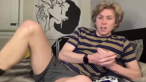 Snapshot of clydeaustin chatting on 19, 12, 2024 Clyde Austin online show from 19, 12, 2024