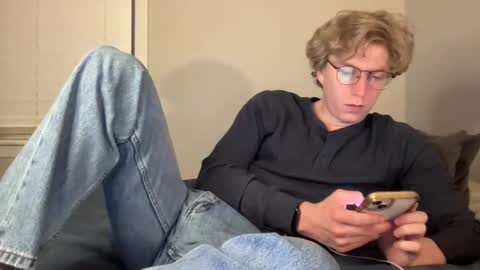 Snapshot of clydeaustin chatting on 3, 10, 2025 Clyde Austin online show from 3, 10, 2025