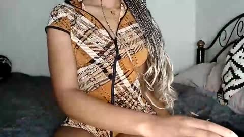 cocobella_ online show from 11, 1, 2025