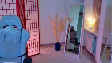 Mia online show from 8, 5, 2026