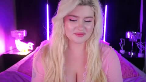 onlyfans amyleyy online show from 10, 2, 2025