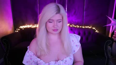 onlyfans amyleyy online show from 24, 4, 2026