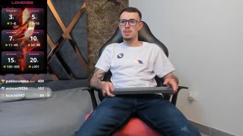 Snapshot of codyywalker chatting on 31, 12, 2024 Cody Walker online show from 31, 12, 2024