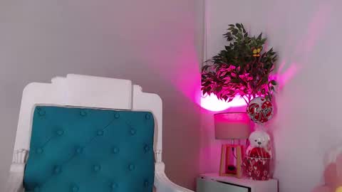 Coffee Dreams online show from 24, 2, 2025