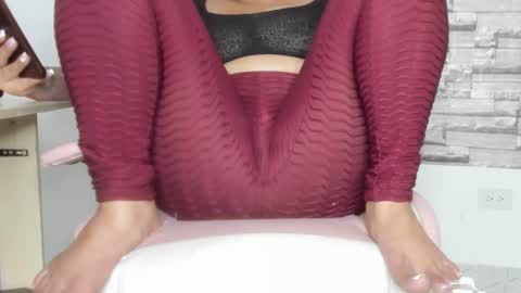 laurita online show from 4, 1, 2025