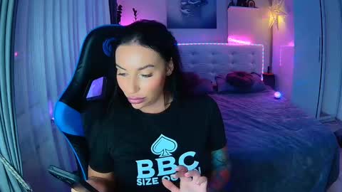 Ur goddess Nikki online show from 25, 9, 2025