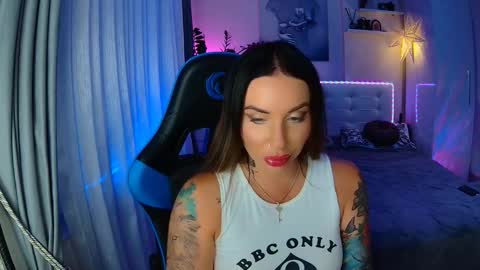 Ur goddess Nikki online show from 6, 10, 2025