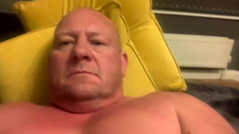 col4nows online show from 13, 10, 2025