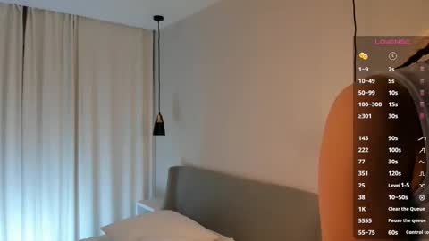 Carry online show from 29, 9, 2025