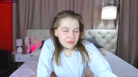 Collen Mon Tue Wed Thu Fri GMT 3 0300am - 0900am  online show from 7, 2, 2026