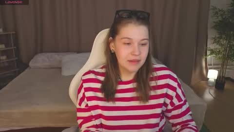 Collen Mon Tue Wed Thu Fri GMT 3 0300am - 0900am  online show from 28, 2, 2026