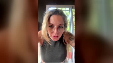 collinsjuliet177 online show from 20, 4, 2026