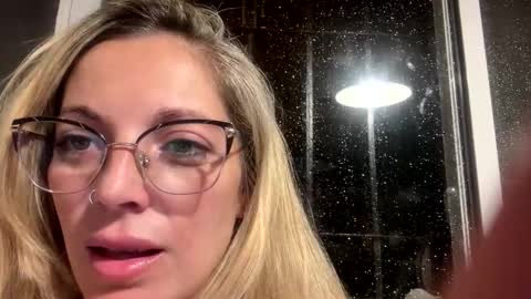 collinsjuliet177 online show from 21, 4, 2026