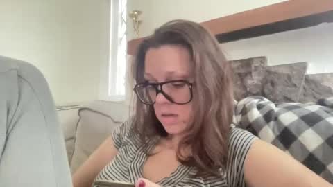 collisgirly online show from 21, 7, 2026