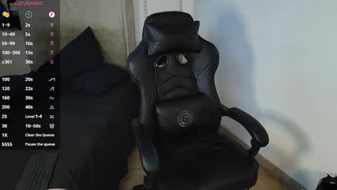 colombianmuscle8 online show from 13, 9, 2025