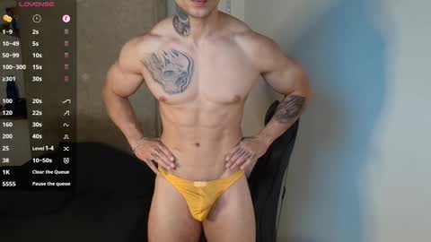 colombianmuscle8 online show from 3, 10, 2025